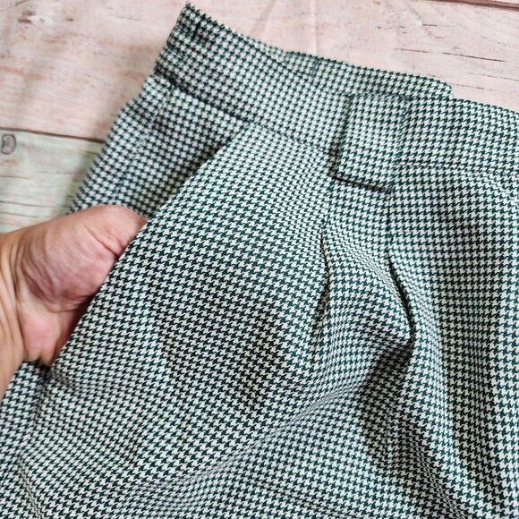 Tail Womens Size 14 Green Houndstooth Golf Shorts With Wailea Maui Embroidery - Picture 6 of 11
